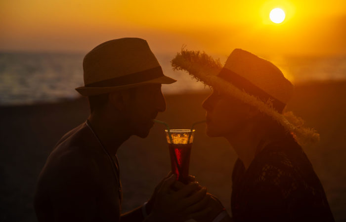 calici al tramonto sulla spiaggia - passeggiate a cavallo con aperitivo - Cavallonatura